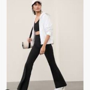 Athleta elation flare
